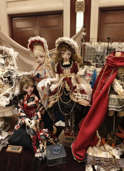 即納 DP展会場限定特販品 ドール用服  レッド+ブラック 女の子用 1/4、大4分通用 球体関節人形 BJD