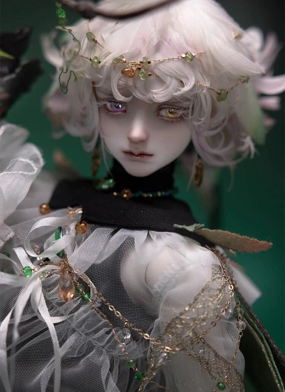 ドール本体  蟷螂-塞拉斯（Silas）-星宿体 45cm 男の子  球体関節人形 BJD