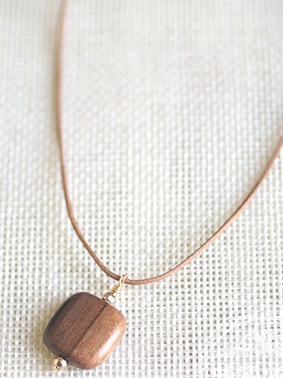 ドール用 飾り物 ネックレス ブラウン 70cm/SDサイズ人形用