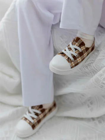 ドール用お靴  スニーカー  ベージュ グリーン レッド ブラック 70cmサイズ人形用 球体関節人形用 BJD