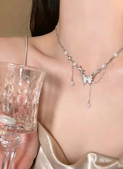 【アクセサリー】2連レイヤード バタフライ パール フリンジ ネックレス 高級感 チョーカーネックレス シルバー