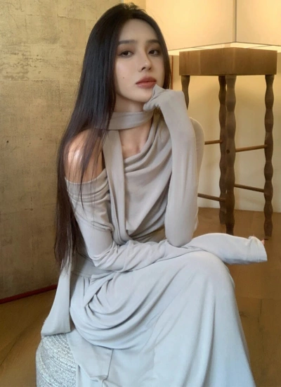 【トップス】ドレープネック オフショルダー ワンショルダー 長袖 スリムフィット 痩せ見え ニットTシャツ ベージュ グリーン ブラック